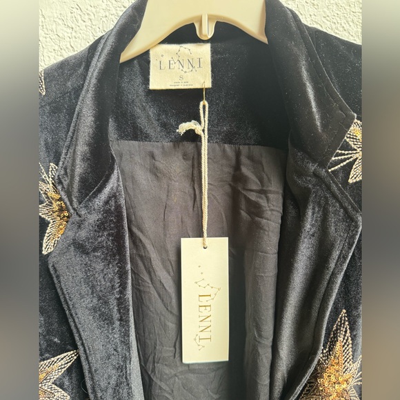 Lenni the Label Chromatic Suit - Picture 8 of 12